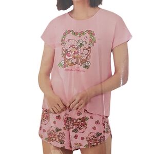 Character Pajama Set Women Strawberry Shortcake Short Sleeve Shirt & Shorts NWT